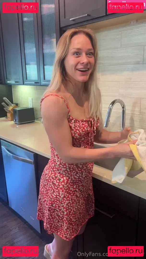 fitkatiekarr Onlyfans Photo Gallery 