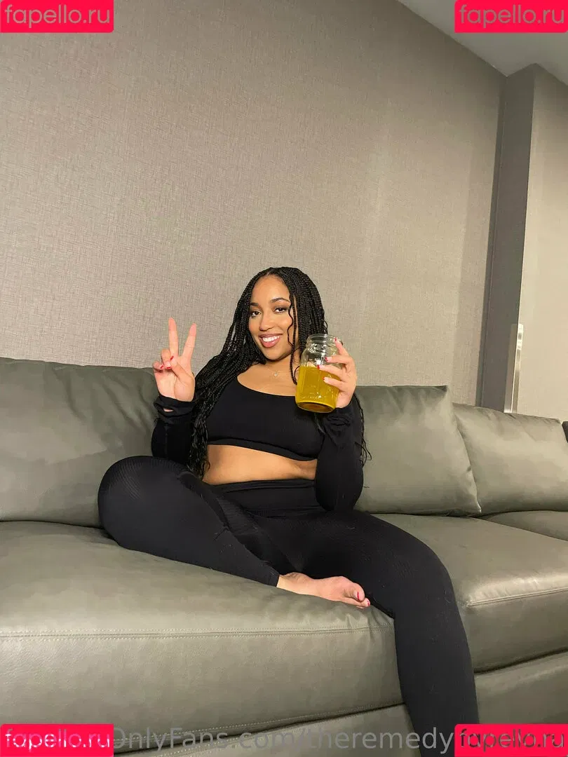 theremedybyreyna Onlyfans Photo Gallery 