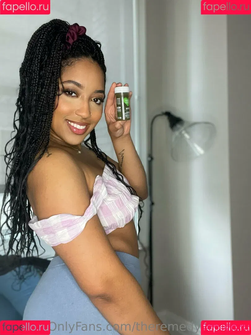 theremedybyreyna Onlyfans Photo Gallery 