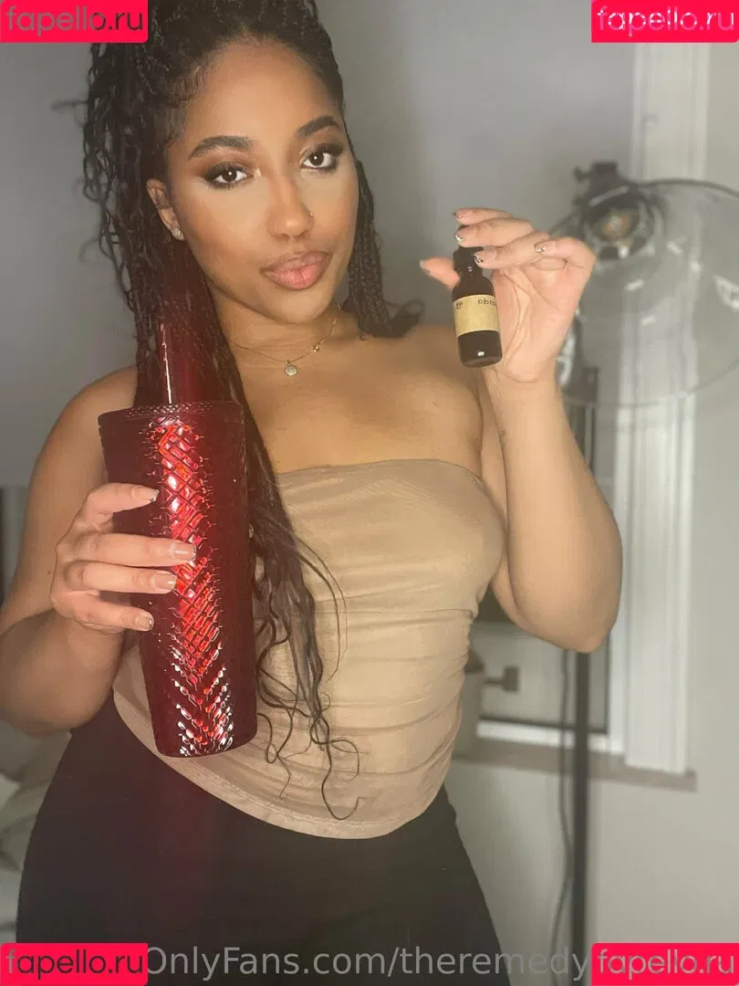 theremedybyreyna Onlyfans Photo Gallery 