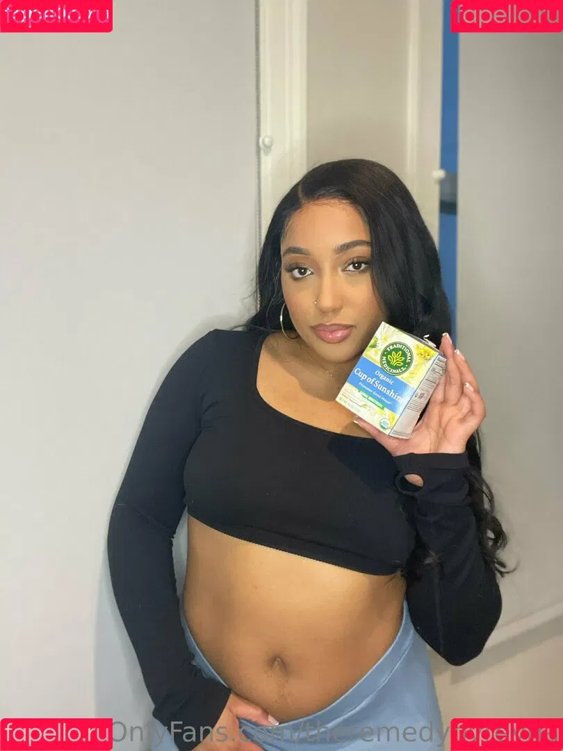 theremedybyreyna Onlyfans Photo Gallery 