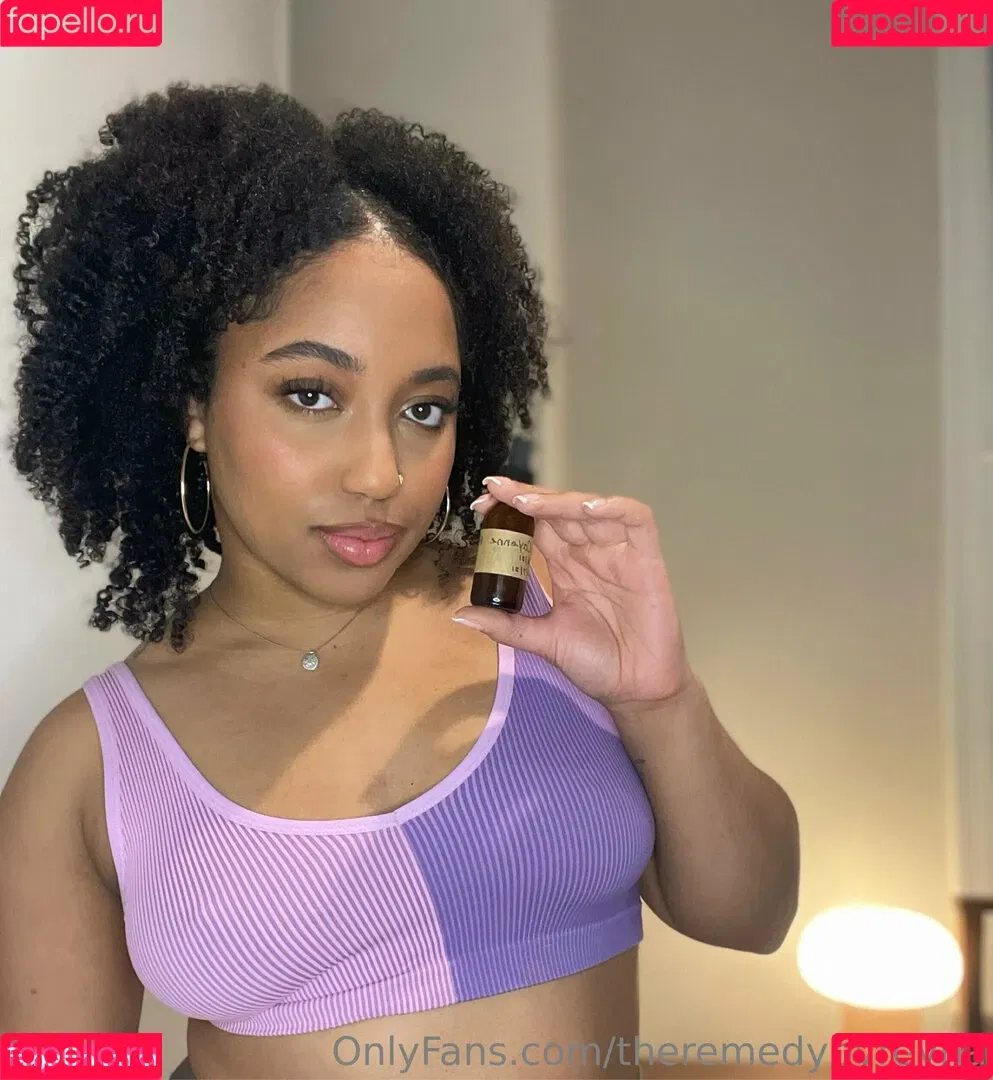 theremedybyreyna Onlyfans Photo Gallery 