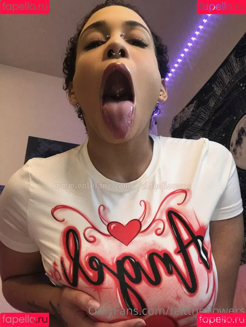 felttheflowers Onlyfans Photo Gallery 