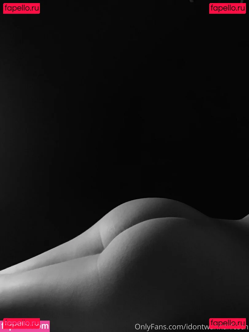 idontwannaklesch Onlyfans Photo Gallery 