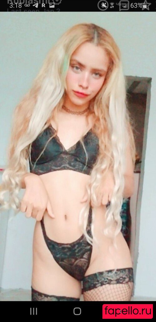 Rubi ASMR Onlyfans Photo Gallery 