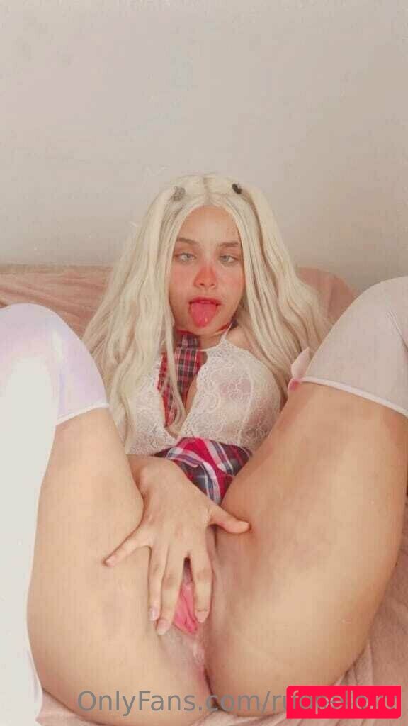 Rubi ASMR Onlyfans Photo Gallery 