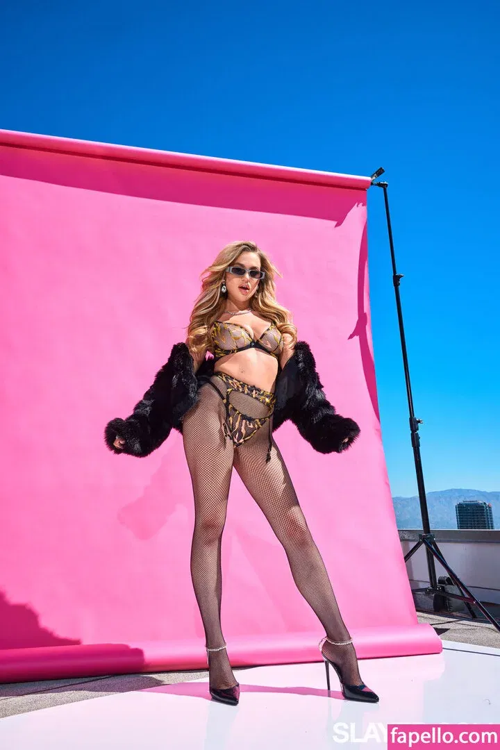 Slimthick Vic Onlyfans Photo Gallery 