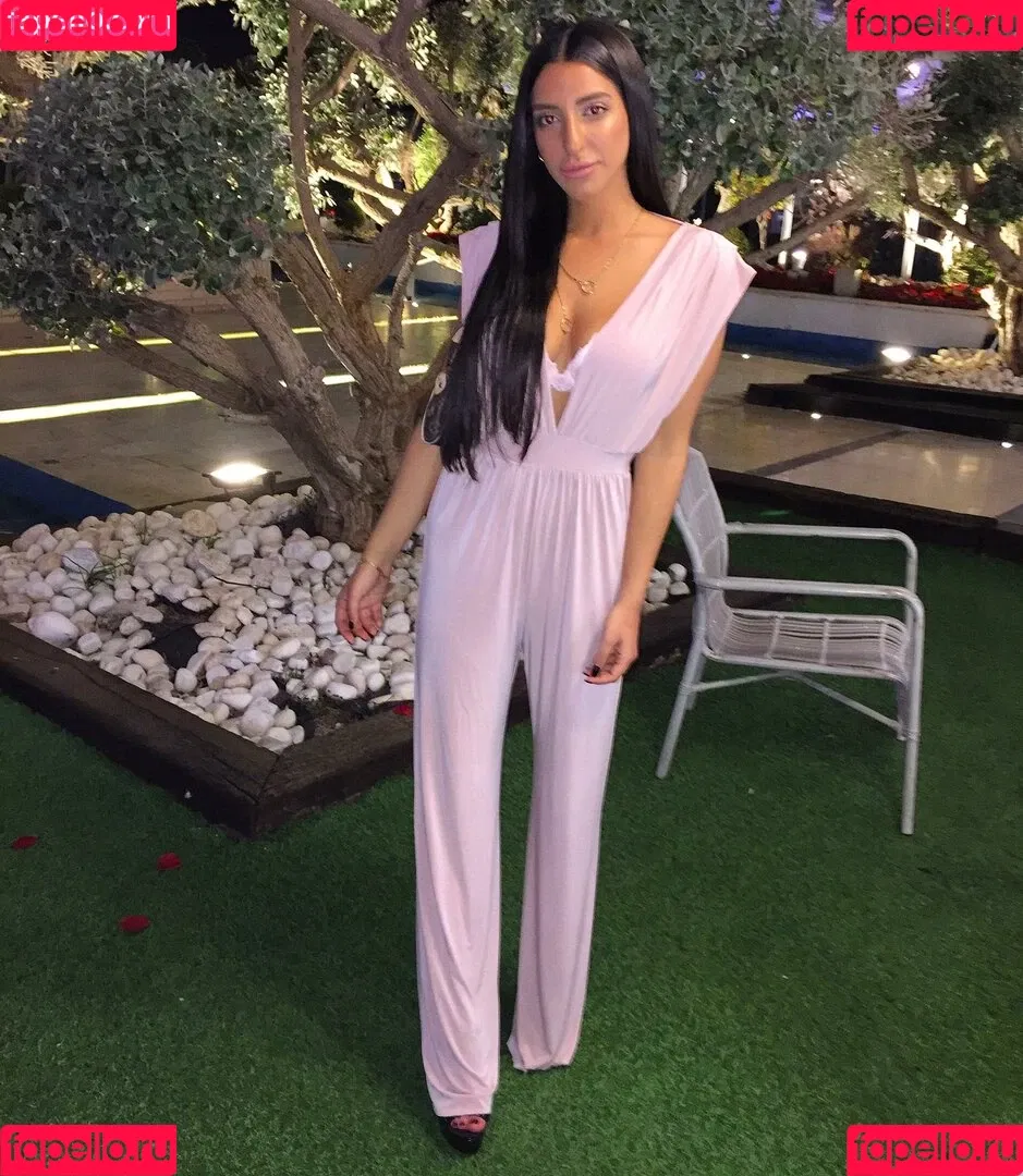 May Hikri Onlyfans Photo Gallery 