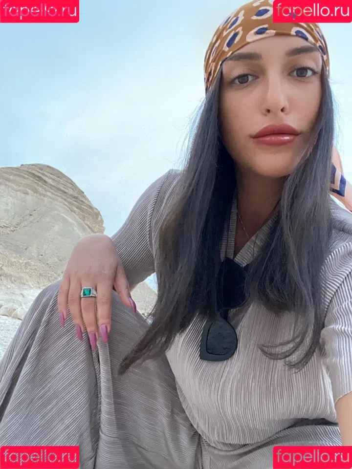 May Hikri Onlyfans Photo Gallery 