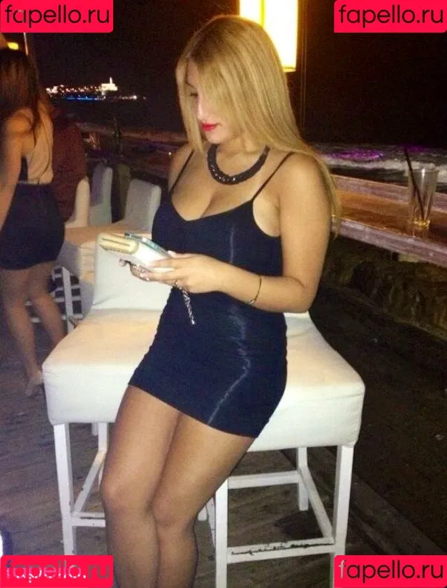 May Hikri Onlyfans Photo Gallery 