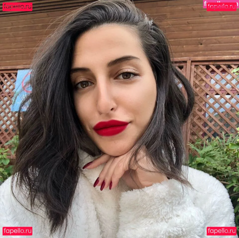 May Hikri Onlyfans Photo Gallery 