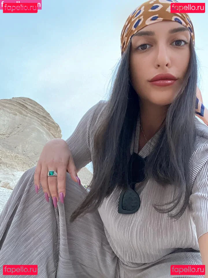 May Hikri Onlyfans Photo Gallery 