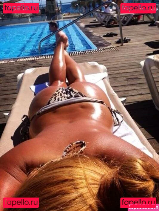 May Hikri Onlyfans Photo Gallery 