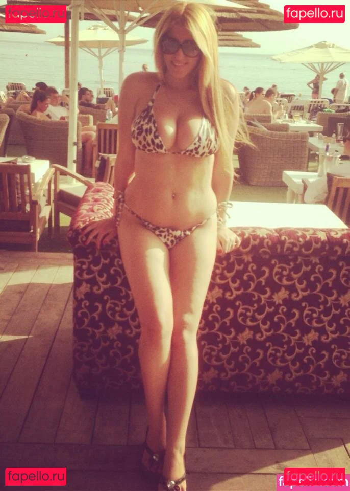 May Hikri Onlyfans Photo Gallery 