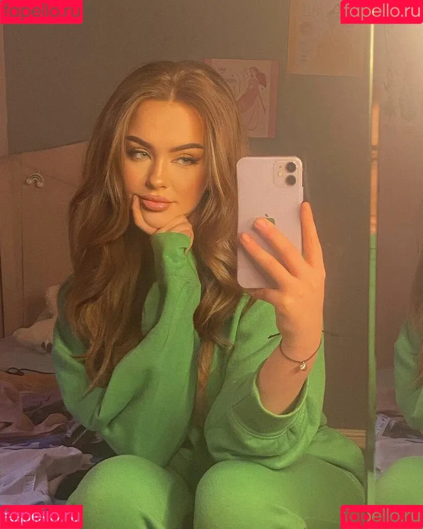 Neave Dare Onlyfans Photo Gallery 