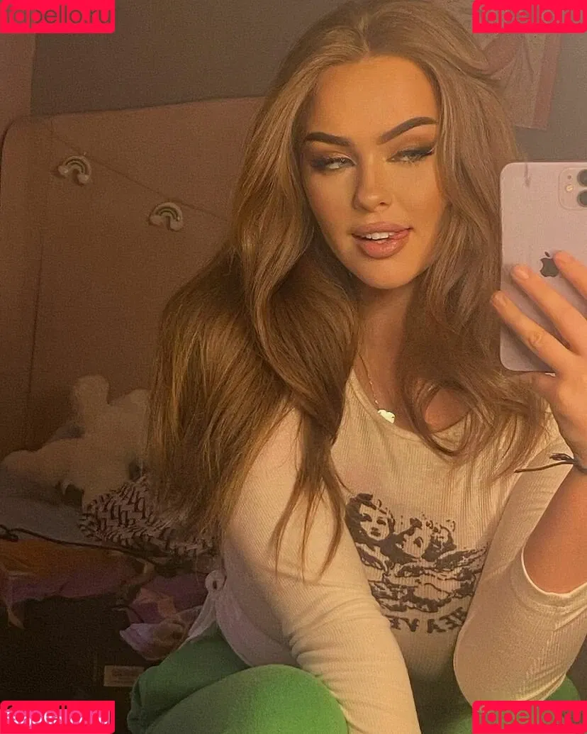 Neave Dare Onlyfans Photo Gallery 