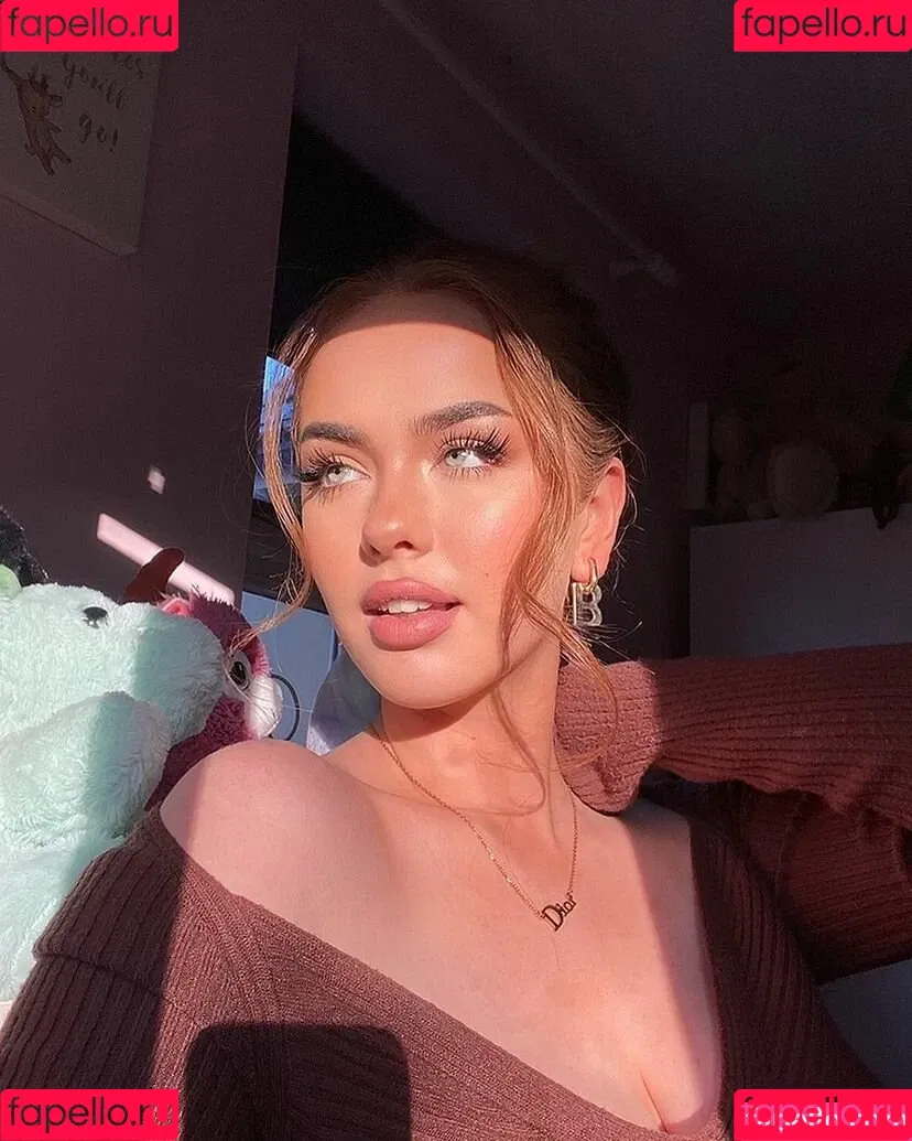 Neave Dare Onlyfans Photo Gallery 