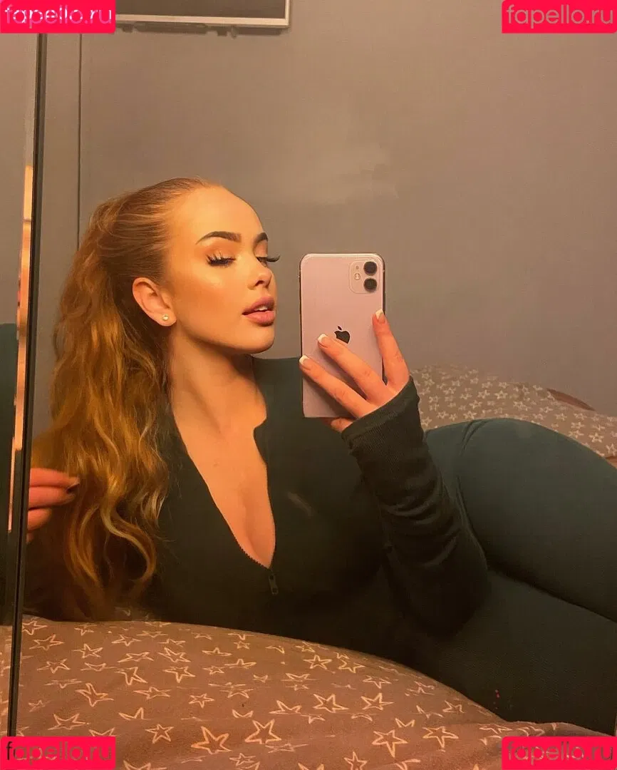 Neave Dare Onlyfans Photo Gallery 