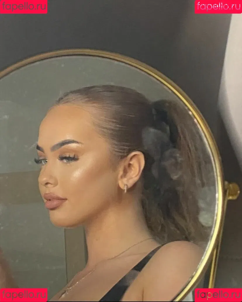 Neave Dare Onlyfans Photo Gallery 