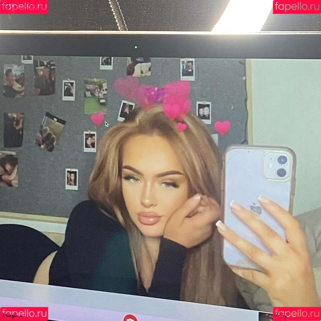 Neave Dare Onlyfans Photo Gallery 