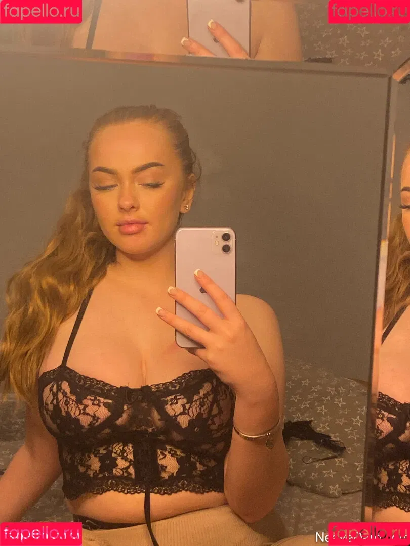 Neave Dare Onlyfans Photo Gallery 