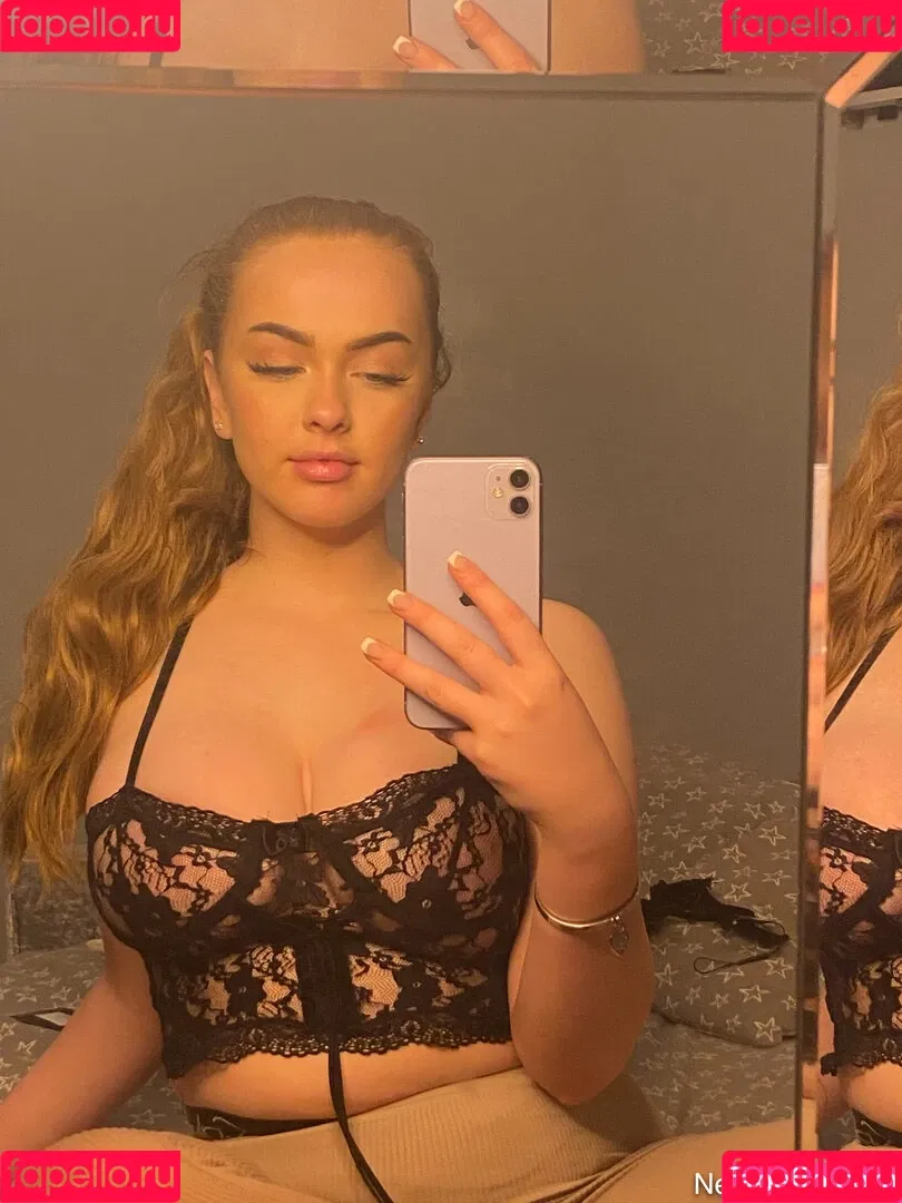 Neave Dare Onlyfans Photo Gallery 