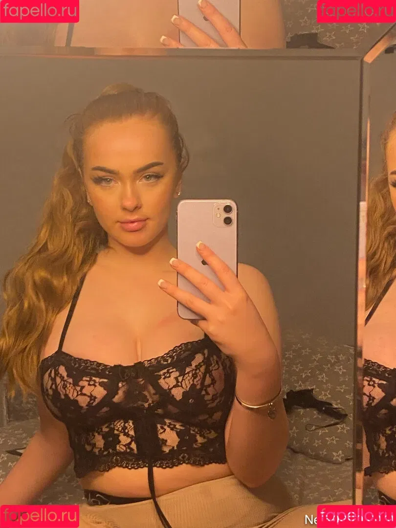 Neave Dare Onlyfans Photo Gallery 