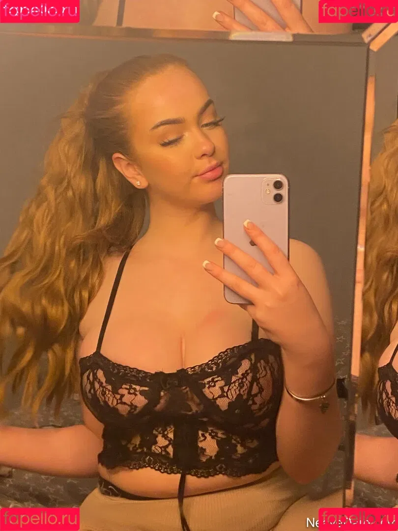Neave Dare Onlyfans Photo Gallery 