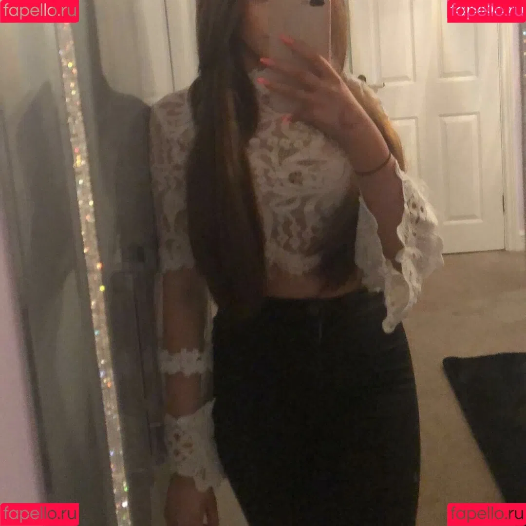 Neave Dare Onlyfans Photo Gallery 