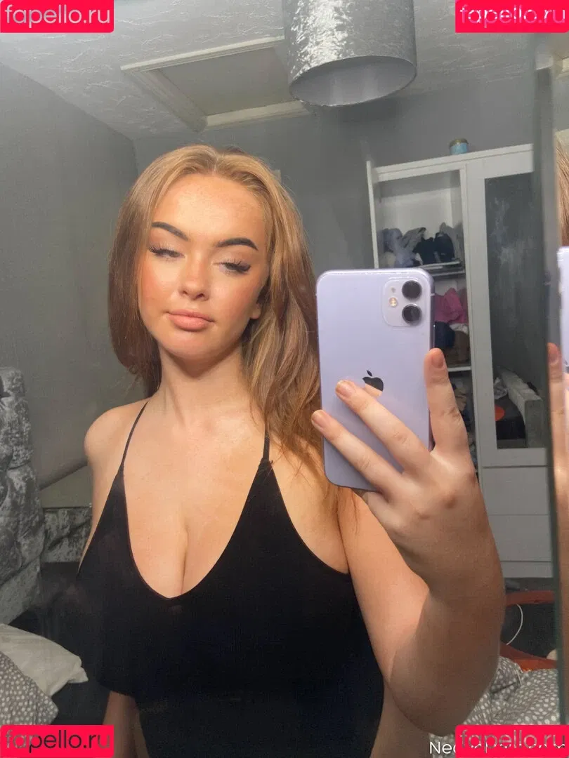 Neave Dare Onlyfans Photo Gallery 