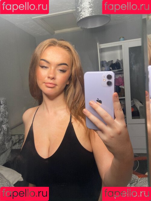 Neave Dare Onlyfans Photo Gallery 