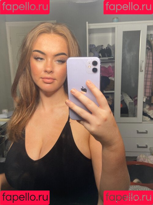 Neave Dare Onlyfans Photo Gallery 