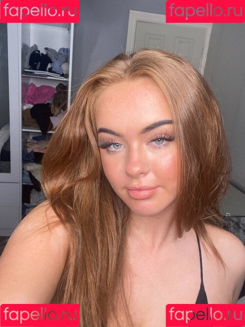 Neave Dare Onlyfans Photo Gallery 