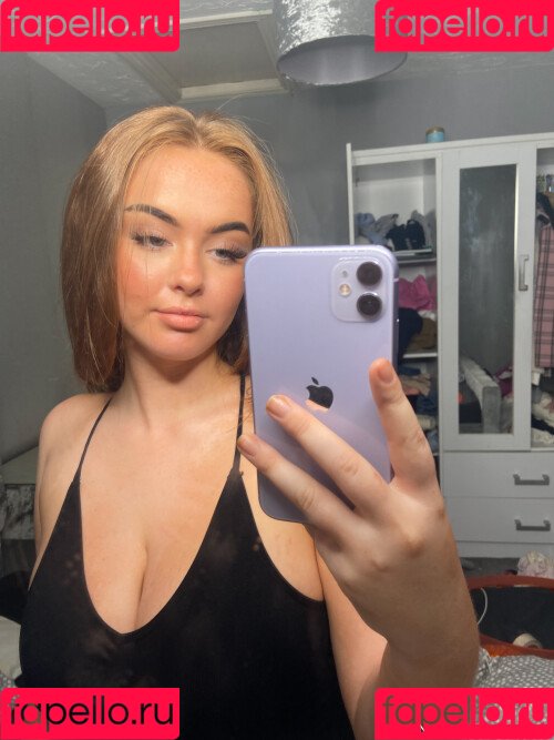 Neave Dare Onlyfans Photo Gallery 