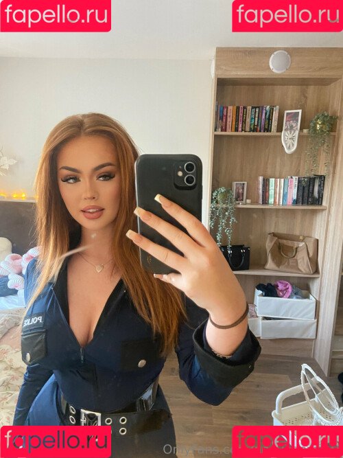 Neave Dare Onlyfans Photo Gallery 