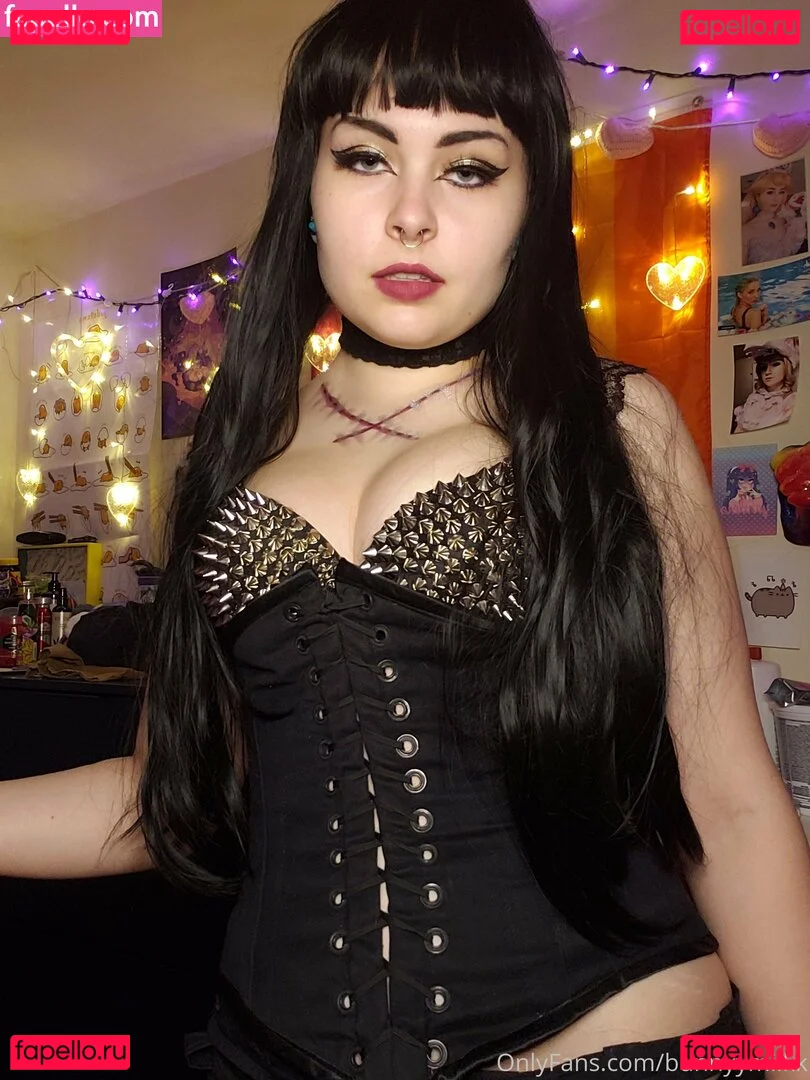 bunnyymilkk Onlyfans Photo Gallery 