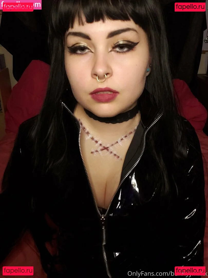 bunnyymilkk Onlyfans Photo Gallery 