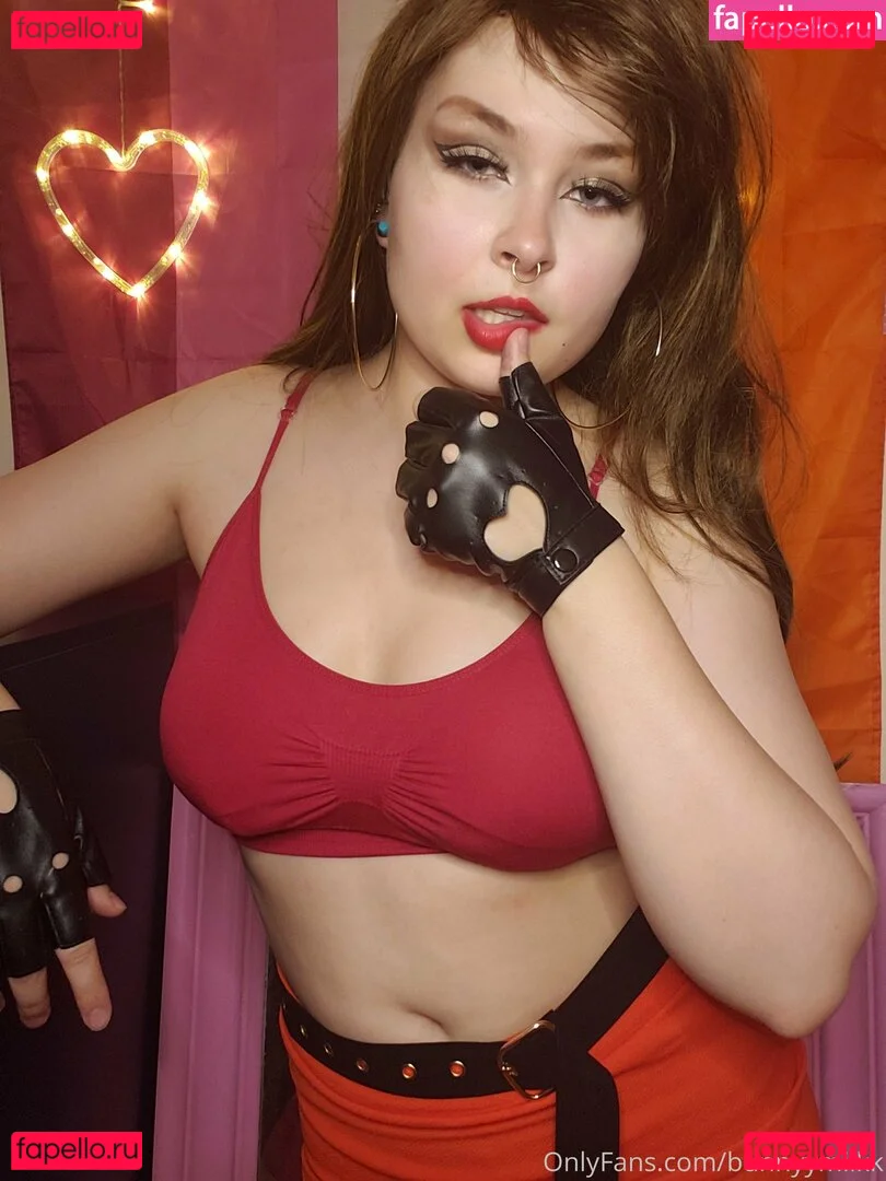 bunnyymilkk Onlyfans Photo Gallery 