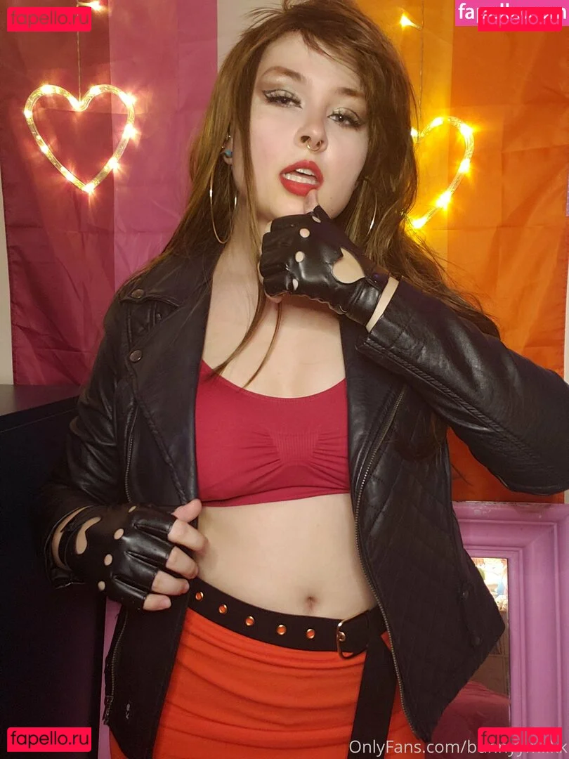 bunnyymilkk Onlyfans Photo Gallery 