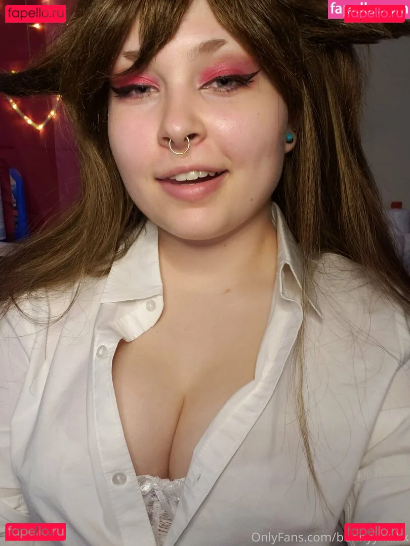 bunnyymilkk Onlyfans Photo Gallery 