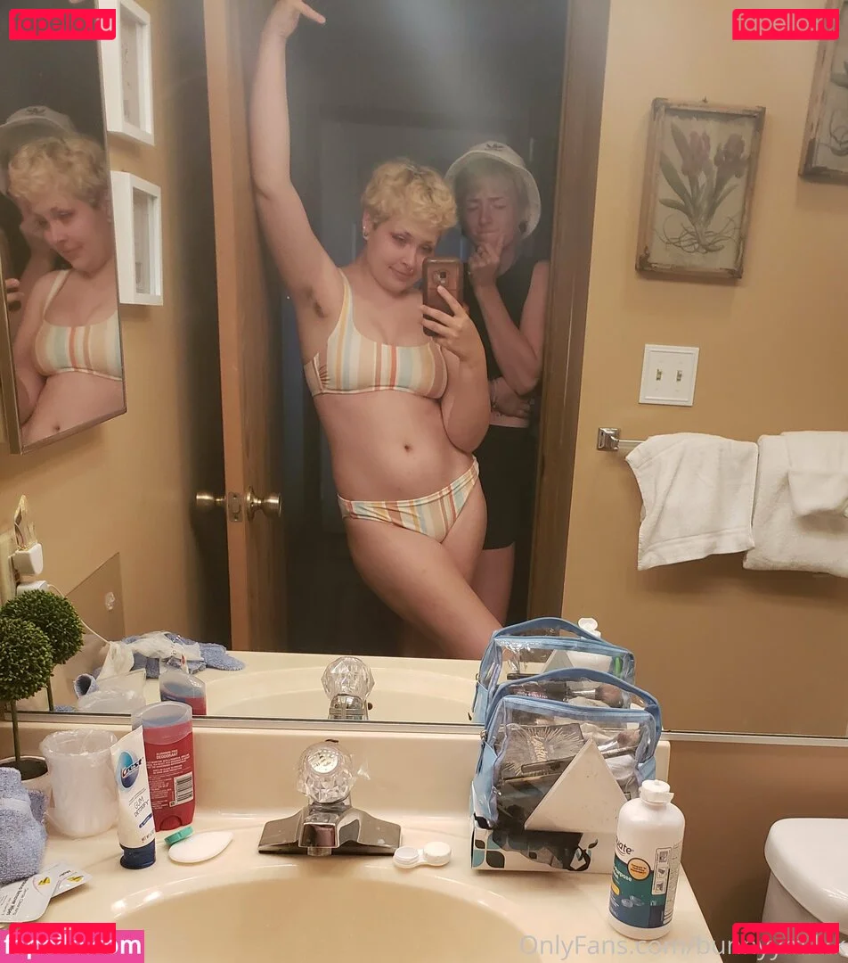 bunnyymilkk Onlyfans Photo Gallery 