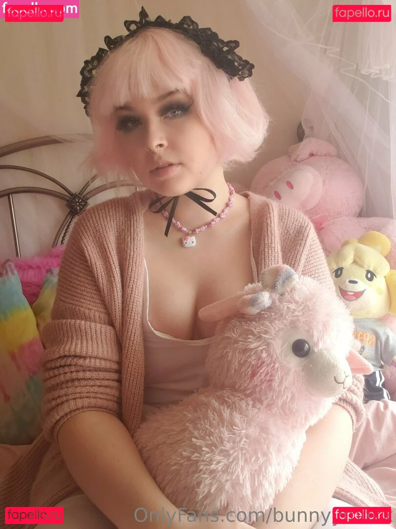 bunnyymilkk Onlyfans Photo Gallery 