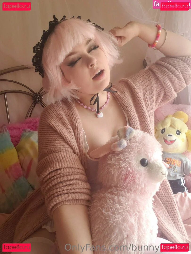bunnyymilkk Onlyfans Photo Gallery 