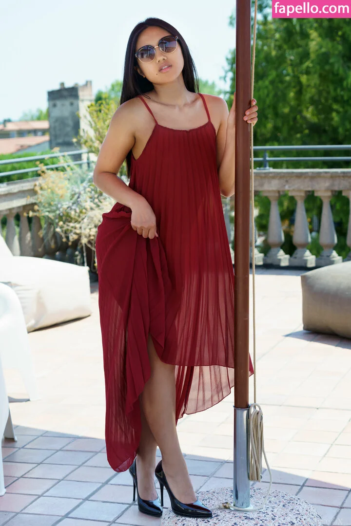 May Thai Onlyfans Photo Gallery 