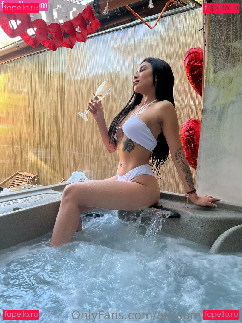auraamaateell Onlyfans Photo Gallery 