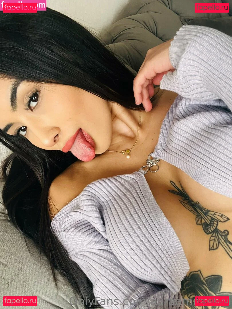 auraamaateell Onlyfans Photo Gallery 