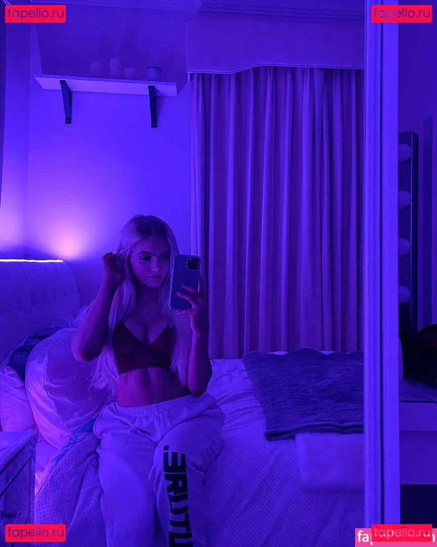 Claire Freeman Onlyfans Photo Gallery 