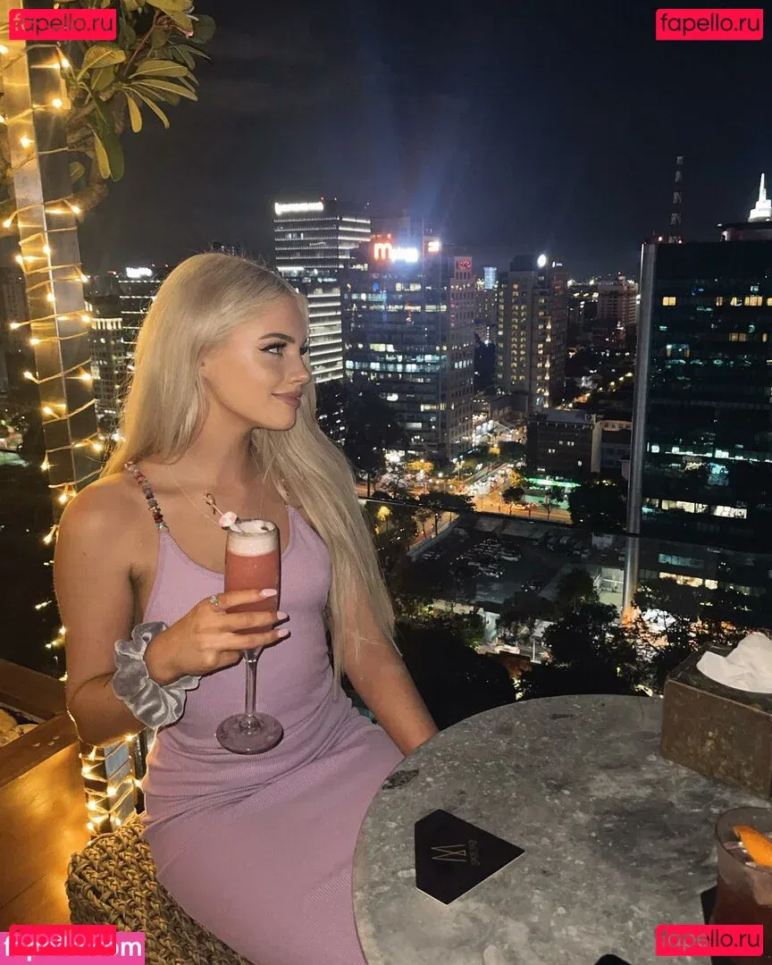 Claire Freeman Onlyfans Photo Gallery 