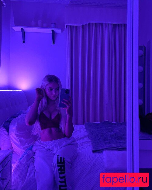 Claire Freeman Nude Onlyfans Photo 10