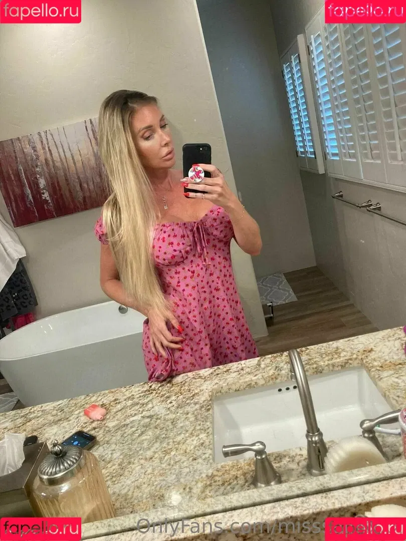 misssaintxxx Onlyfans Photo Gallery 